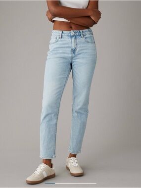 American Eagle Outfitters Mom Jeans Size 8 Regular